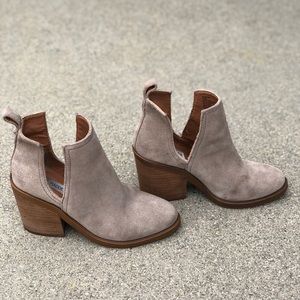 Steve Madden Sharini Taupe Booties